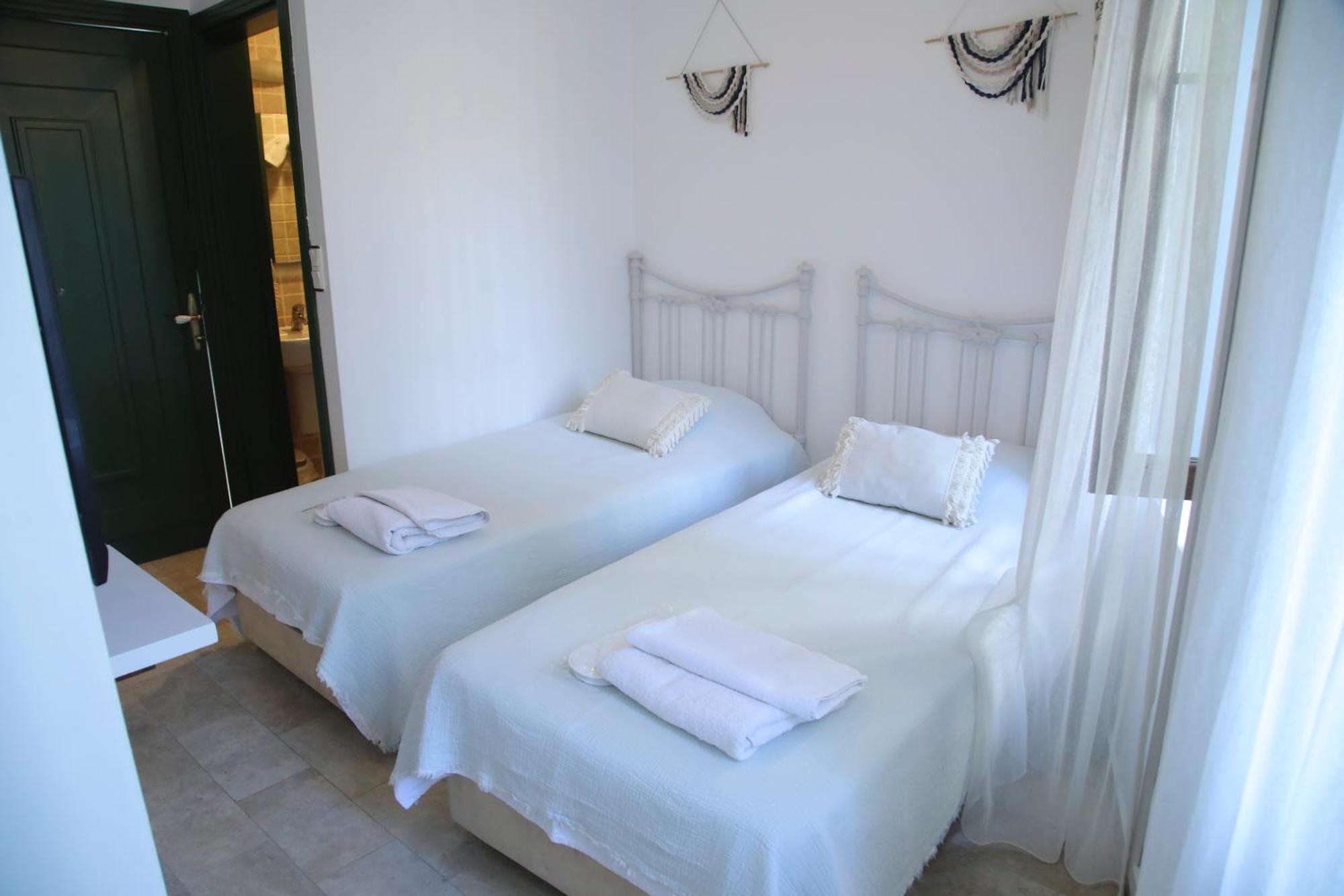 Apaz Alacati Hotel Cesme Exterior photo